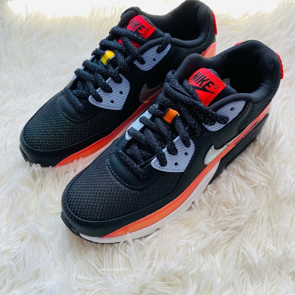 Nike Air Max 90 - Picture 2 of 7